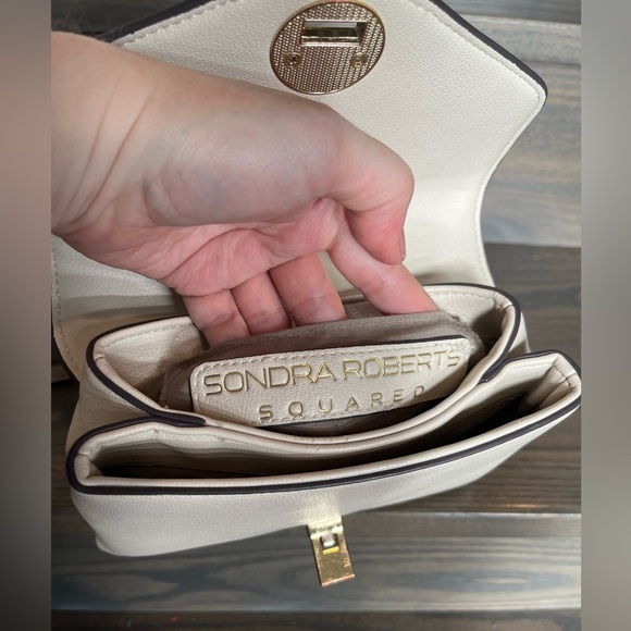 Sondra Roberts Squared Cream Purse - Picture 12 of 16